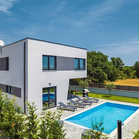 Tika Holiday home *