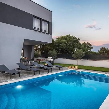 Tika Holiday home