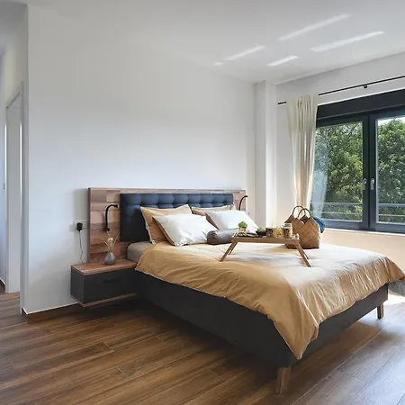 Tika Villa *