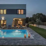 Tika