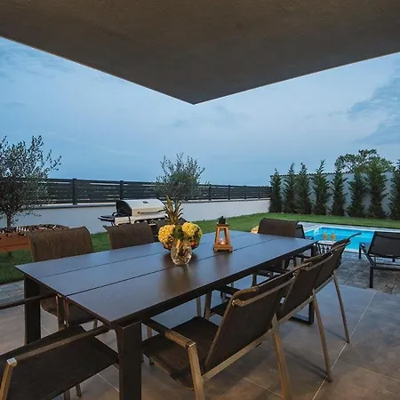 Villa Tika Pula